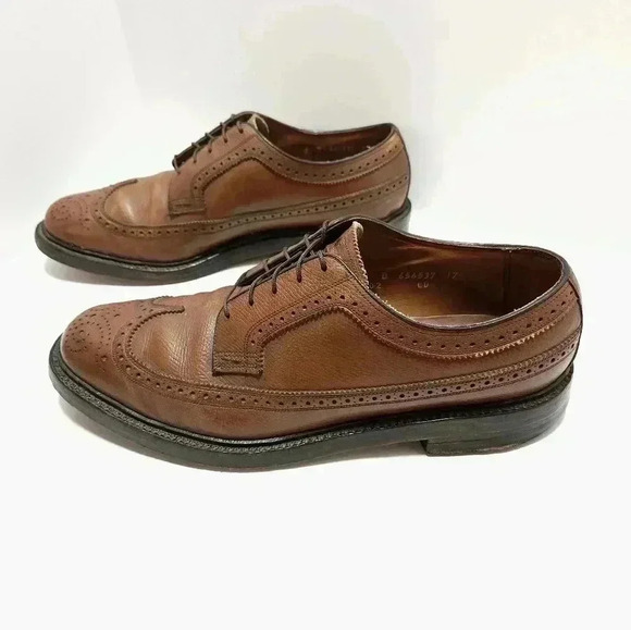 Florsheim Other - Florsheim Imperial Mens Wingtip Shoes Size 9 D 5 Nail V Cleat Vintage